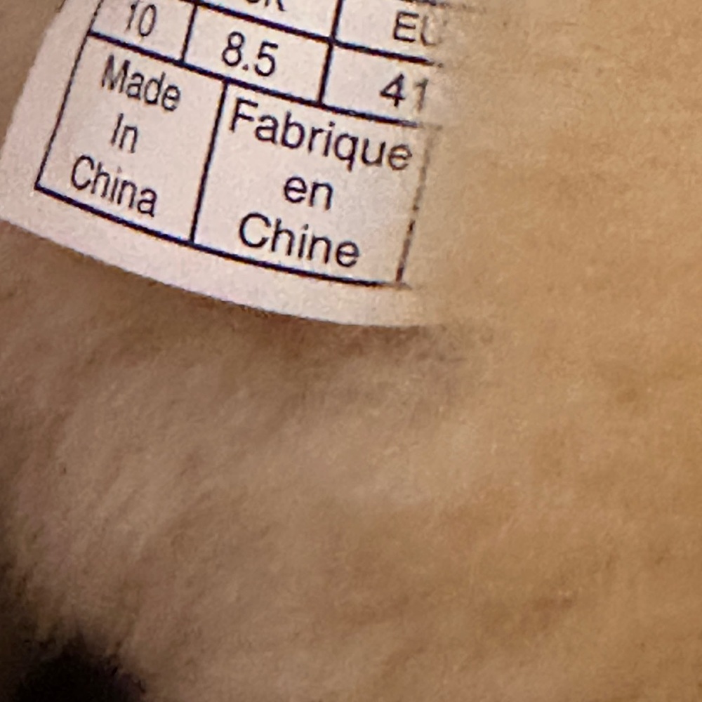 UGG Tan Winter Boots with Suede Exterior and Plush Lining - Picture 6 of 7